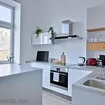 Na Granicy / On The Border *