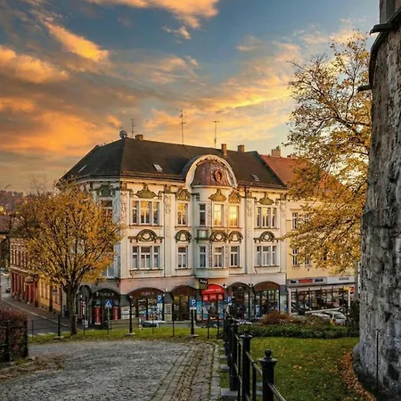 Apartment Na Granicy / On The Border *