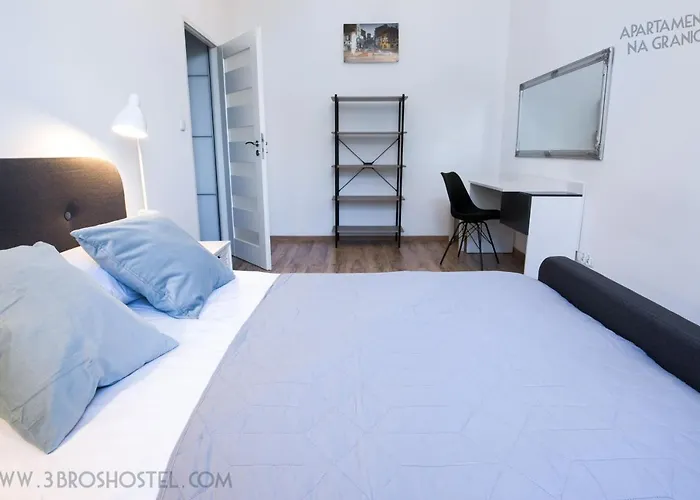 Apartment Na Granicy / On The Border *