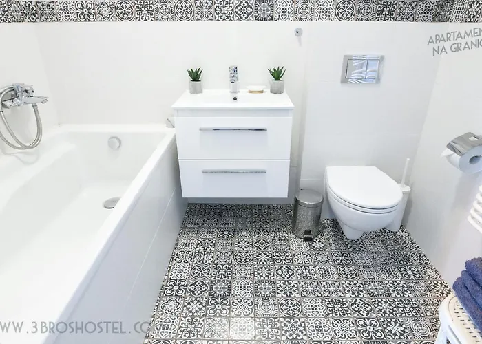 Na Granicy / On The Border Apartment